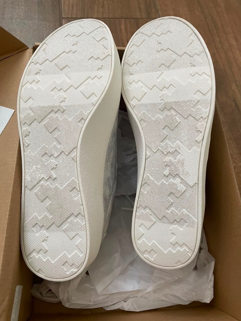 Dr. Scholl's Madison Lace Sneakers in Silver and White - Picture 4 of 11